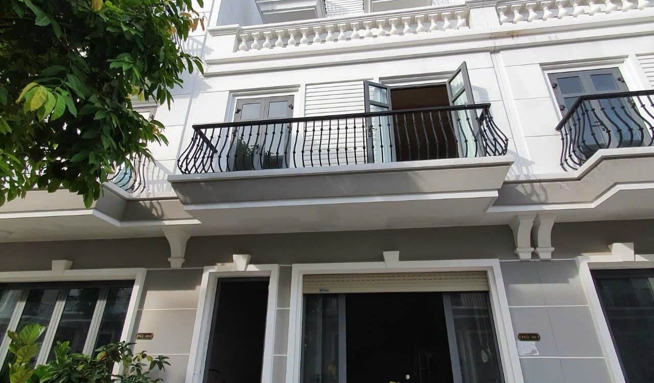 mái hiên di động