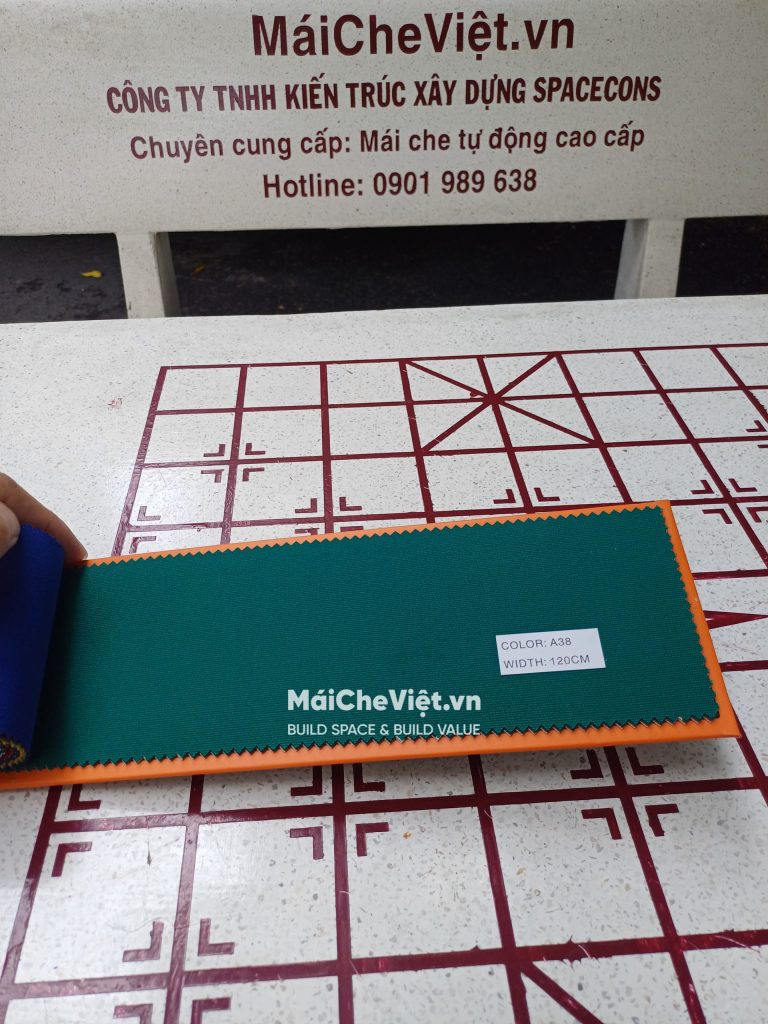 mái bạt cuốn chống nóng cho mái kính