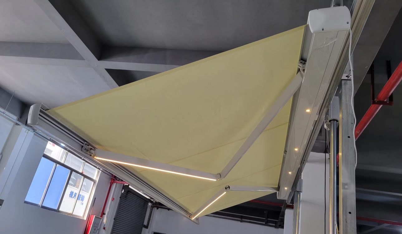 mái hiên tự động cao cấp