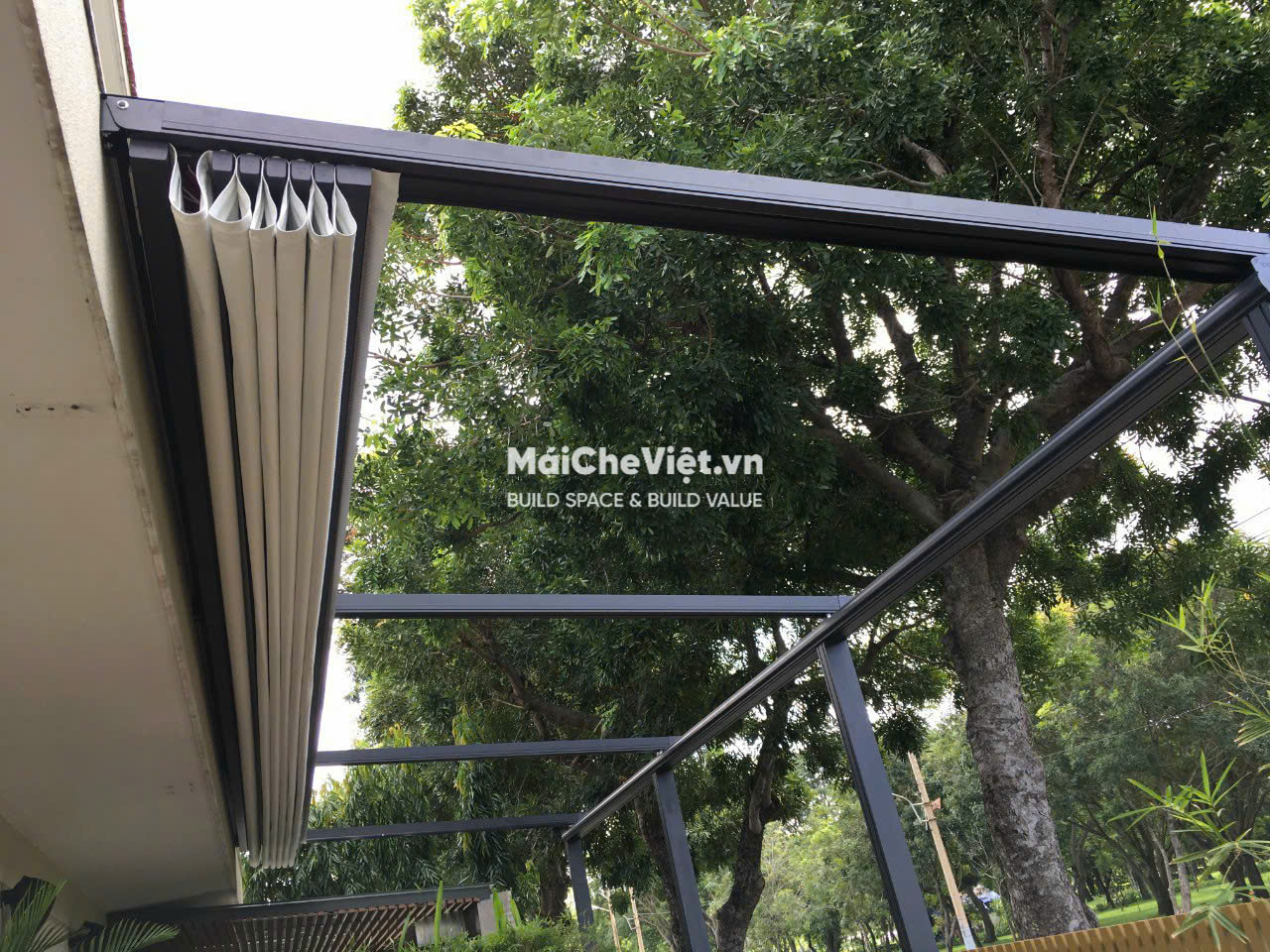 mái bạt xếp di động