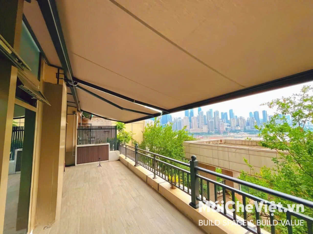 mái hiên di động tại khu biệt thự Nam viên