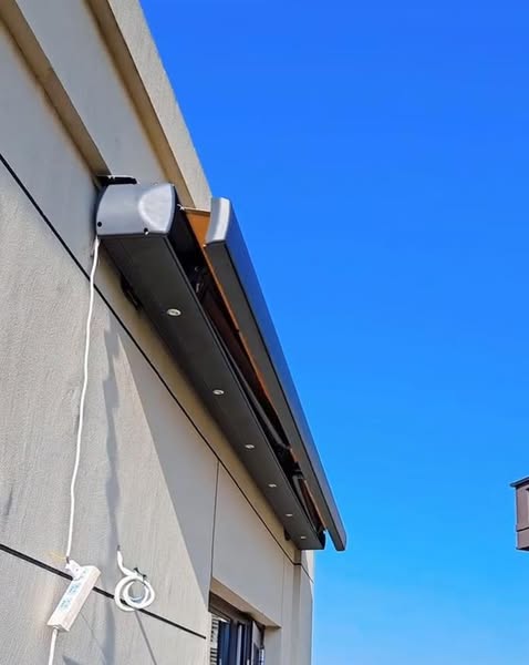 mái hiên di động cao cấp kích thước 4mx3m tại thành phố mới, tỉnh bình dương