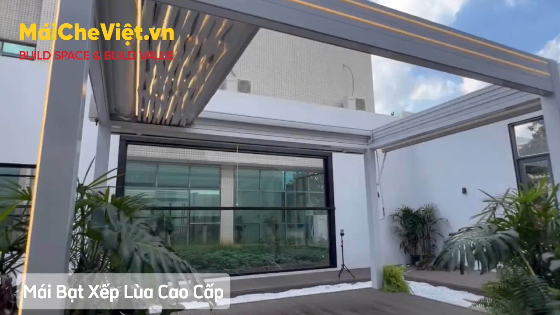 mái bạt xếp lùa cao cấp