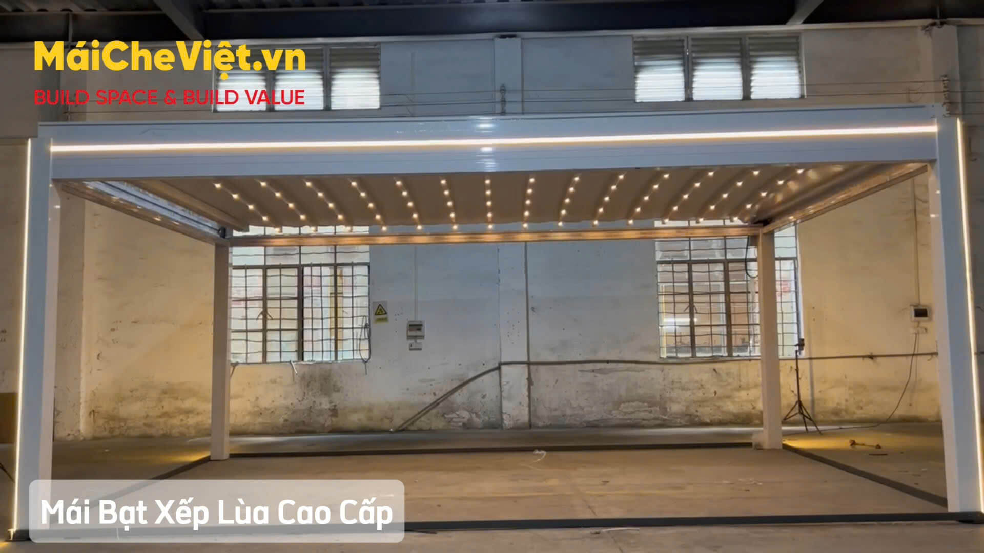 mái bạt xếp lùa cao cấp