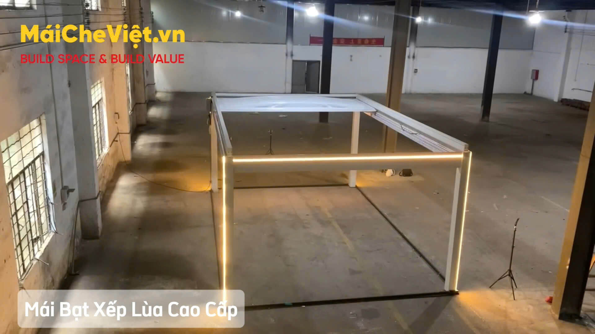 mái bạt xếp lùa cao cấp