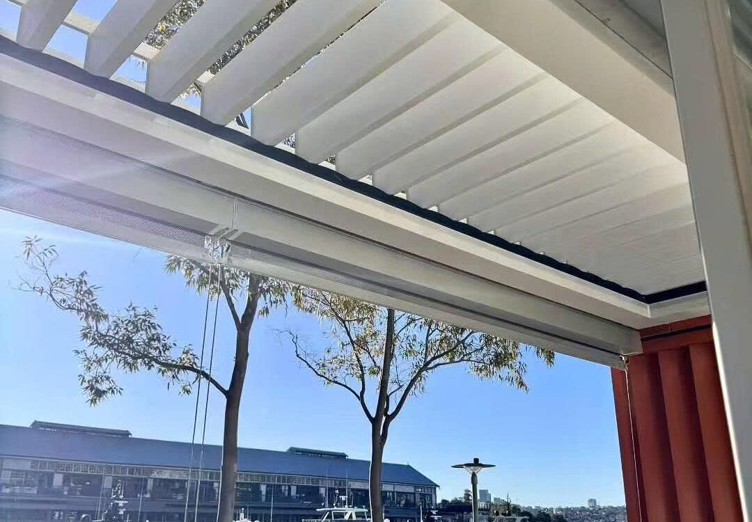 mái nhôm xếp lật tự động cao cấp tại bến du thuyền thành phố hồ chí minh