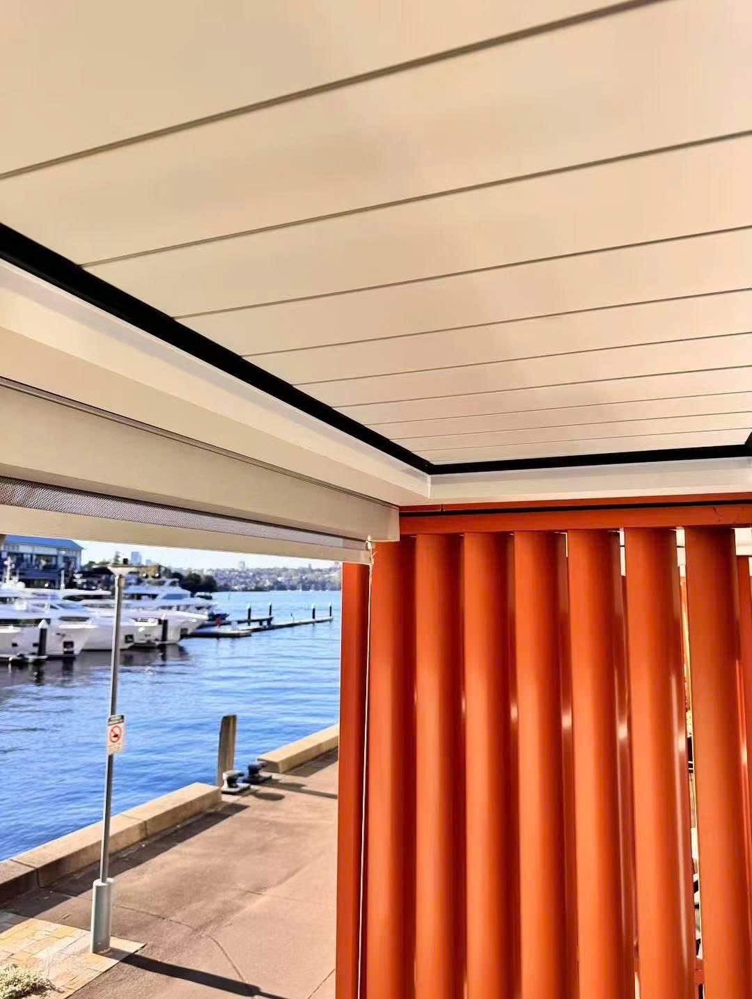 mái nhôm xếp lật tự động cao cấp tại bến du thuyền thành phố hồ chí minh