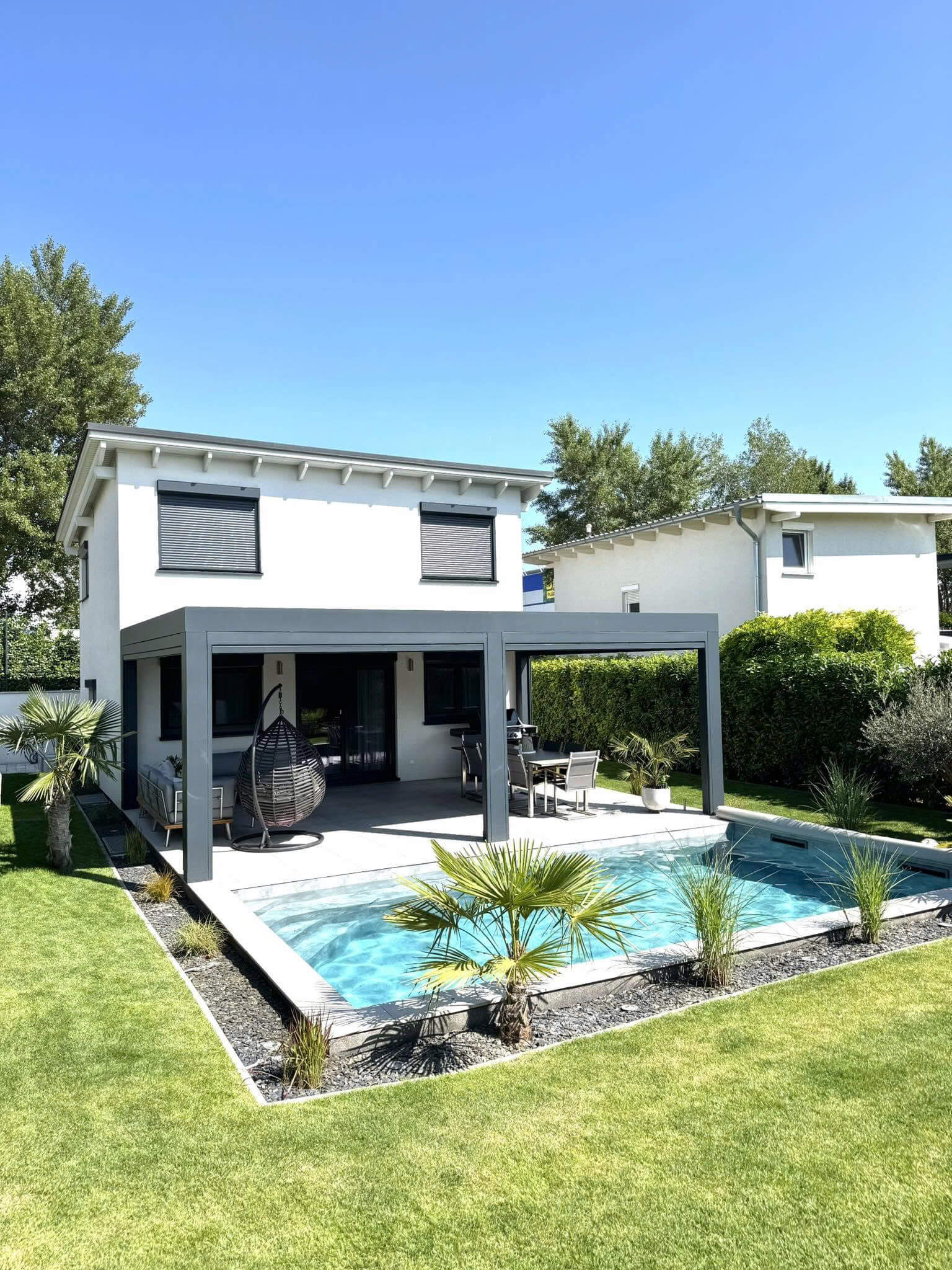 mái nhôm xếp lật