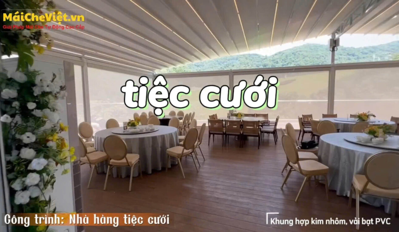 mái bạt xếp cho nhà hàng tiệc cưới ngoài trời do Mái Che Việt thực hiện