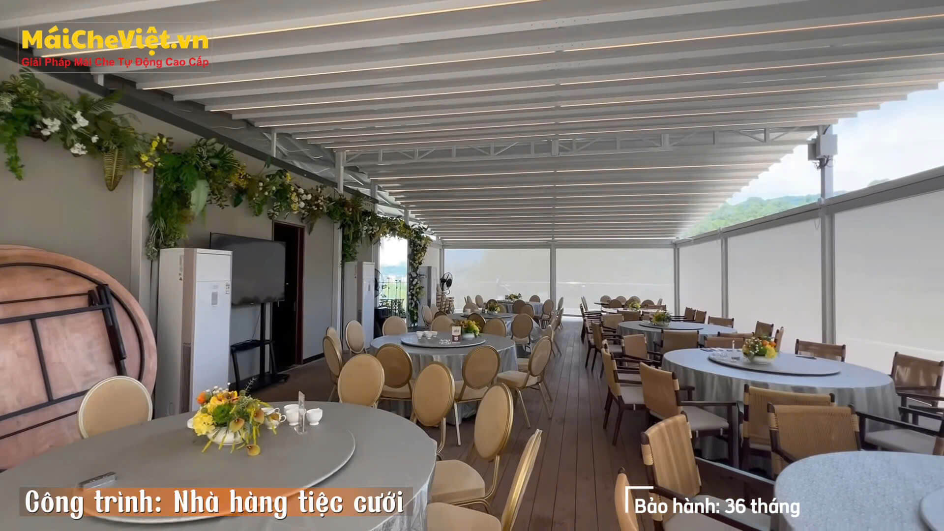 mái bạt xếp cho nhà hàng tiệc cưới ngoài trời do Mái Che Việt thực hiện