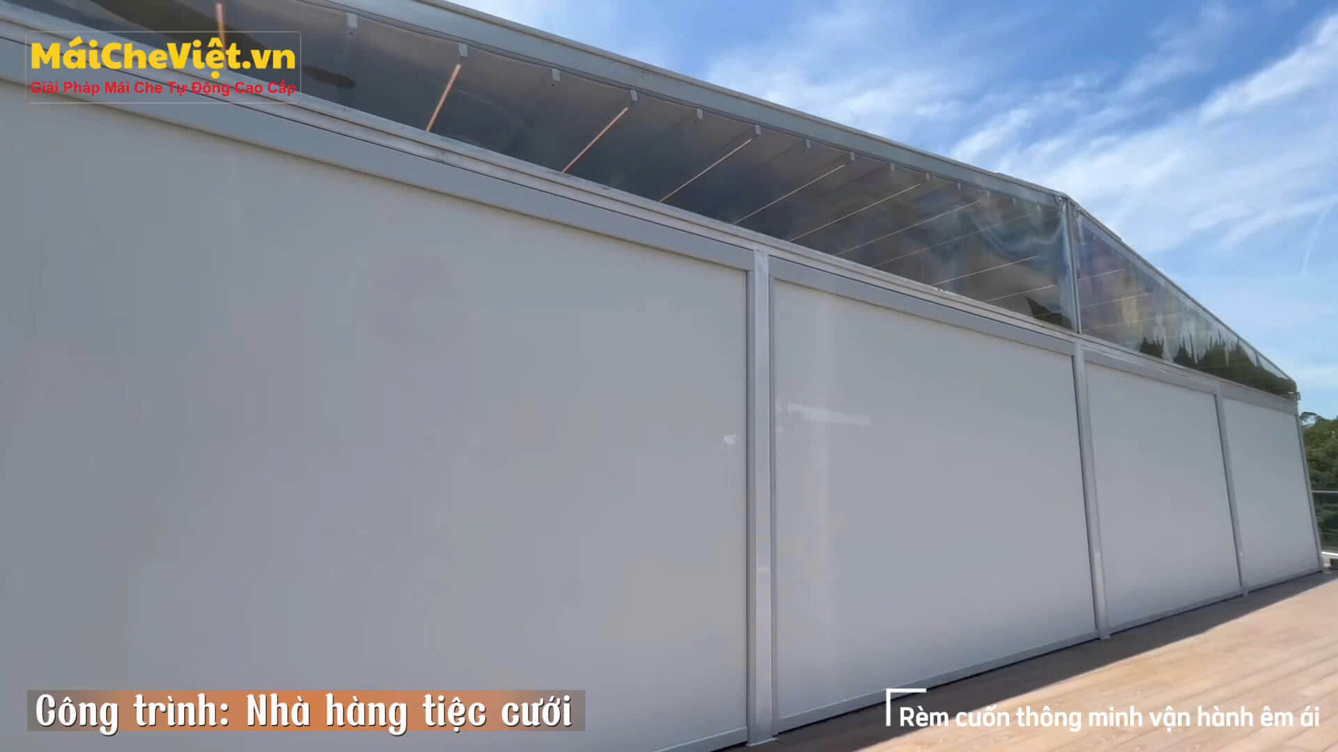 mái bạt xếp cho nhà hàng tiệc cưới ngoài trời do Mái Che Việt thực hiện