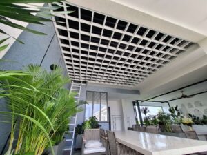 Mái nhôm xếp lùa tự động che ô lấy sáng sân thượng KDC Đạt Gia Hóc Môn