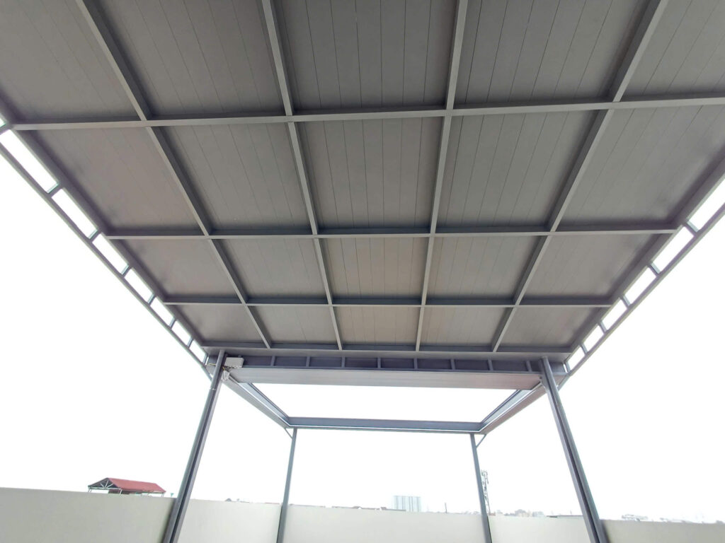 Hoàn thiện mái che sân thượng 50m² tại phường Long Bình Đồng Nai