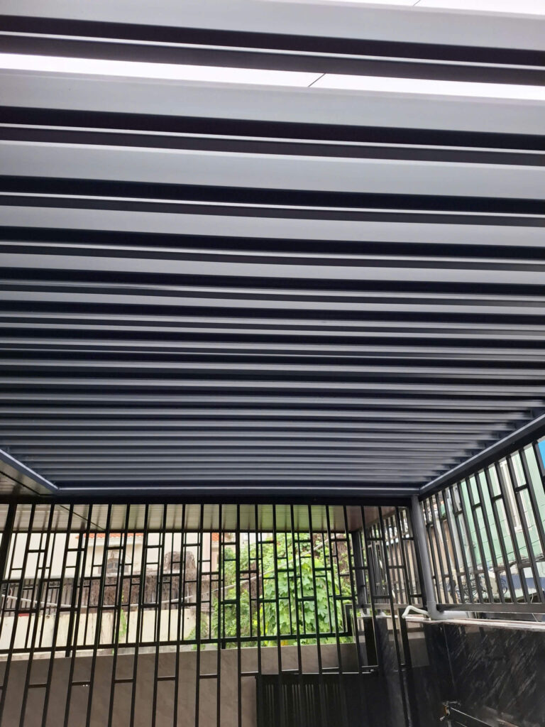 Công trình Mái Nhôm Xếp Lật Tự Động tại đường Nguyễn Thị Nghĩa Vạn Phúc City