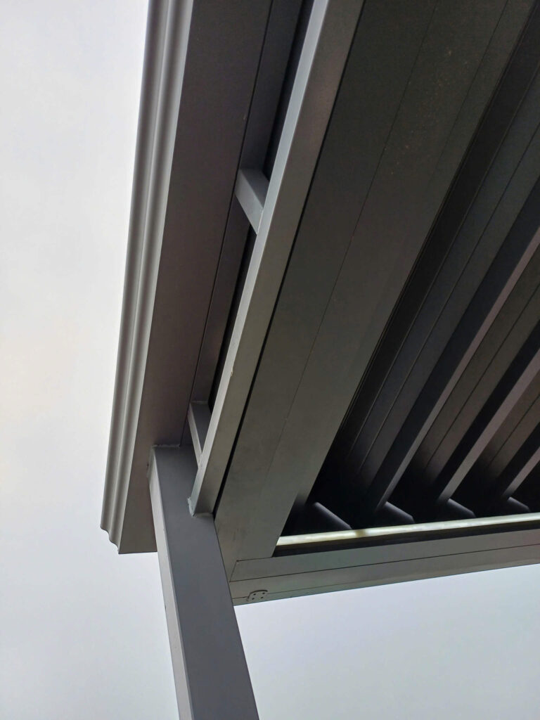 Mái nhôm xếp lùa díc dắc tự động tại Đồng Nai